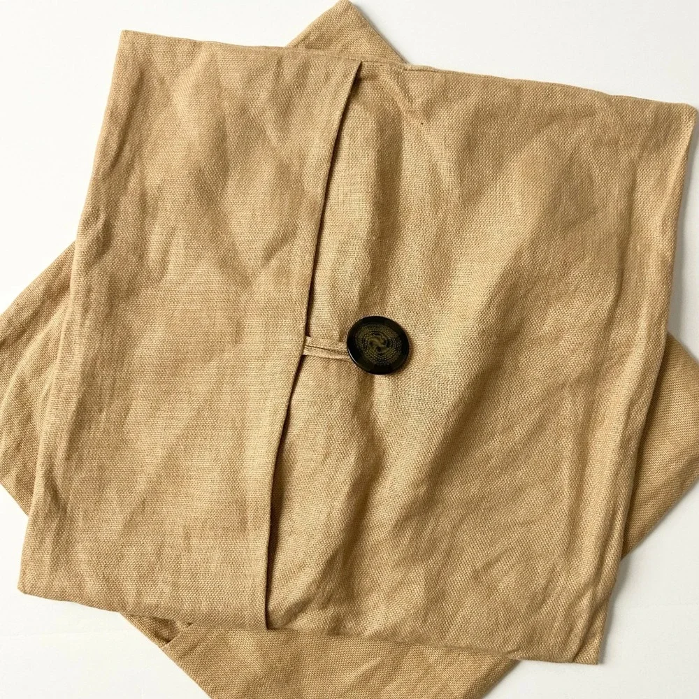 Pottery Barn 100% Linen Pillow Covers Set of 2 Wheat Tan 18x18 Button Closure